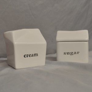 Luxe Habitat 12 oz creamer & 8 oz sugar bowl white milk cartons (420w)